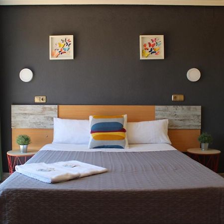 Hotel Rodsan Suizo Castelldefels Luaran gambar