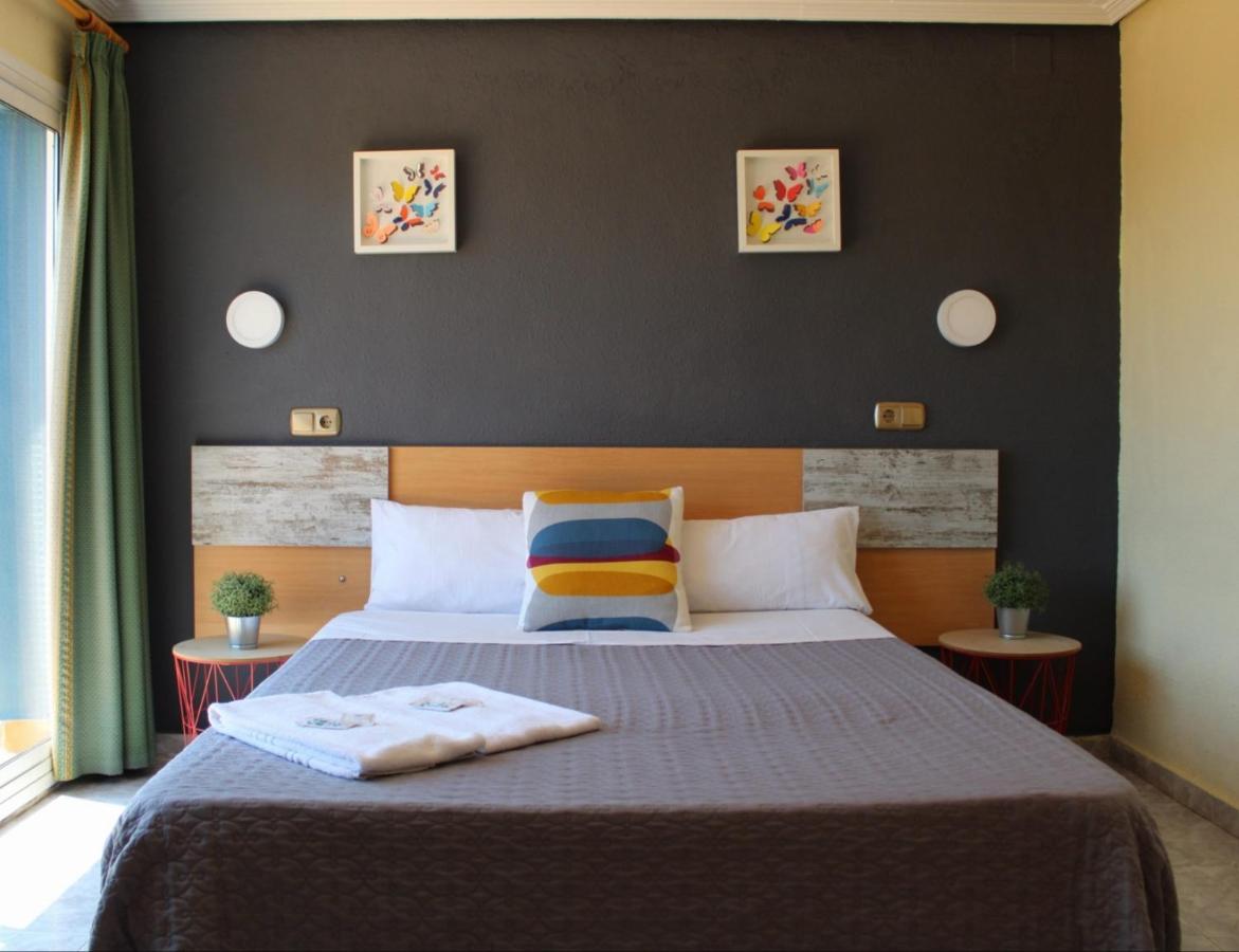 Hotel Rodsan Suizo Castelldefels Luaran gambar