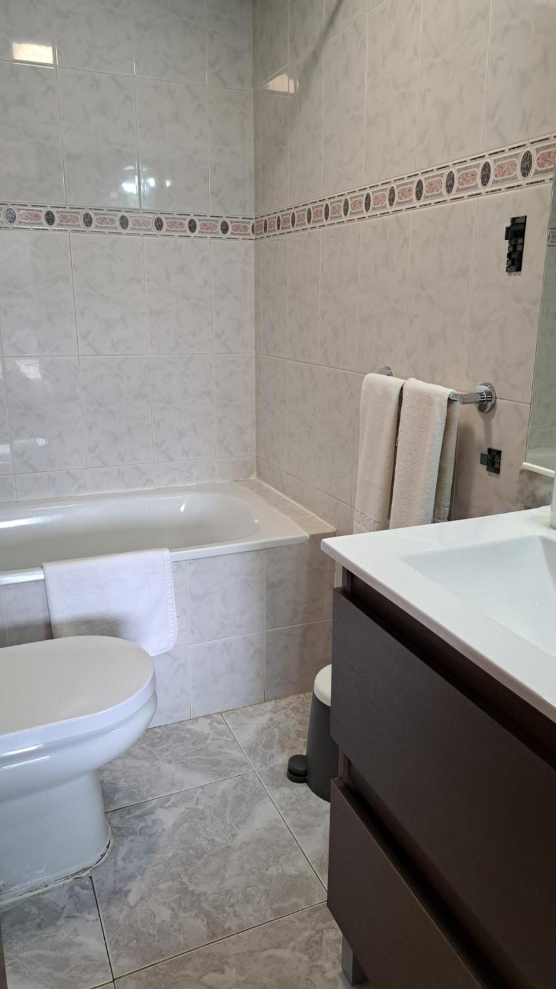 Hotel Rodsan Suizo Castelldefels Luaran gambar
