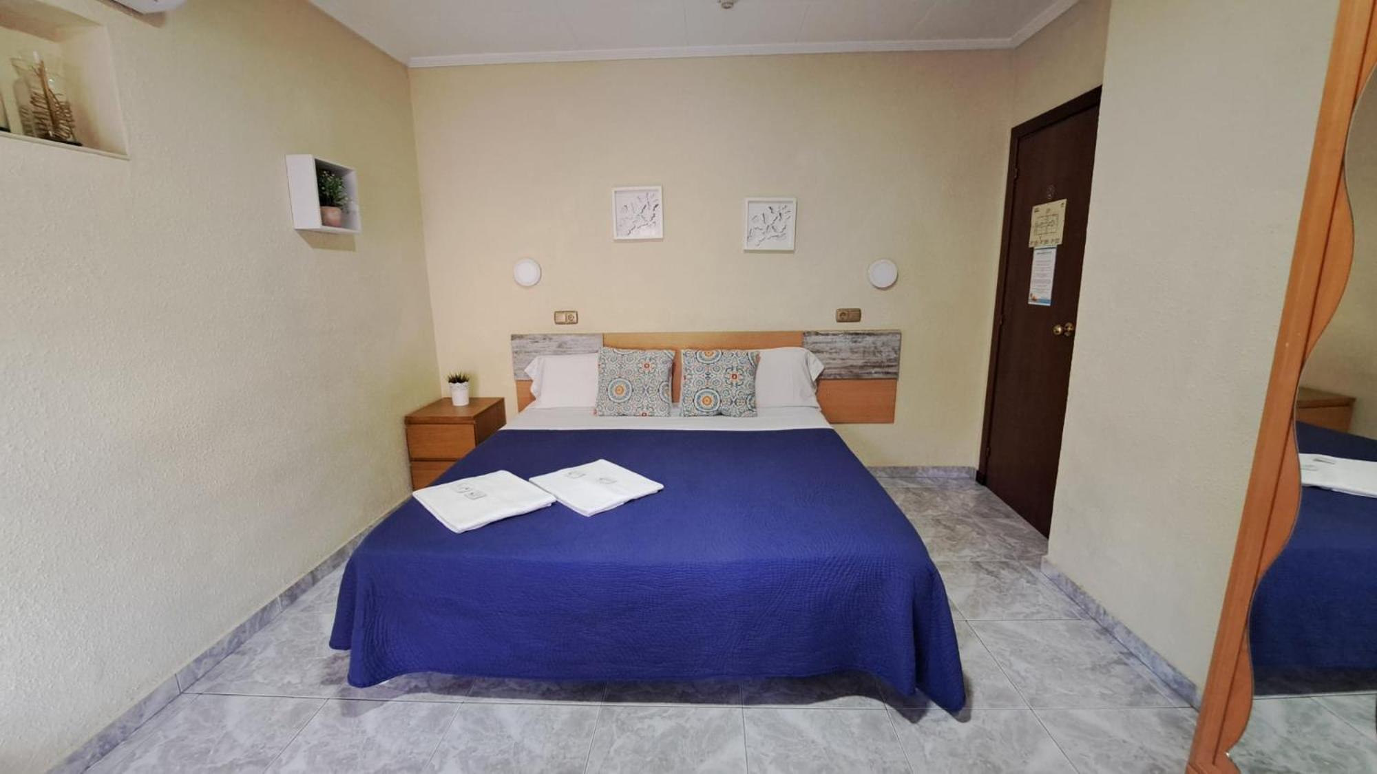 Hotel Rodsan Suizo Castelldefels Luaran gambar