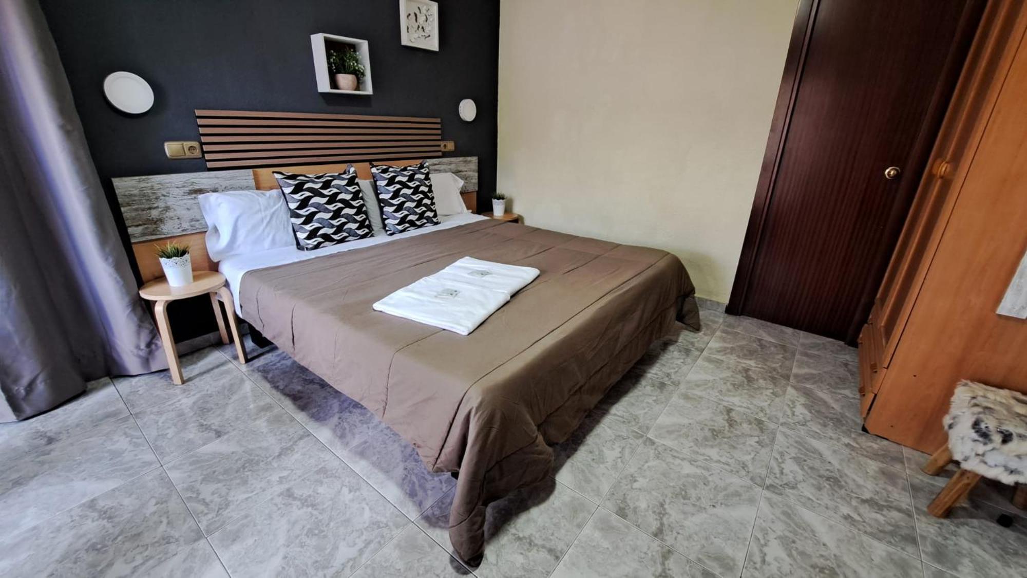 Hotel Rodsan Suizo Castelldefels Luaran gambar